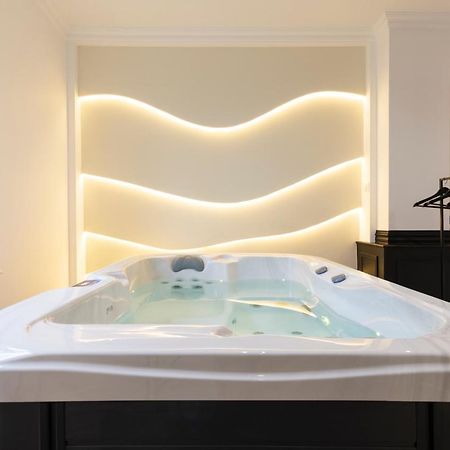 Le Reve De Stanislas - Jacuzzi Apartment Нанси Екстериор снимка
