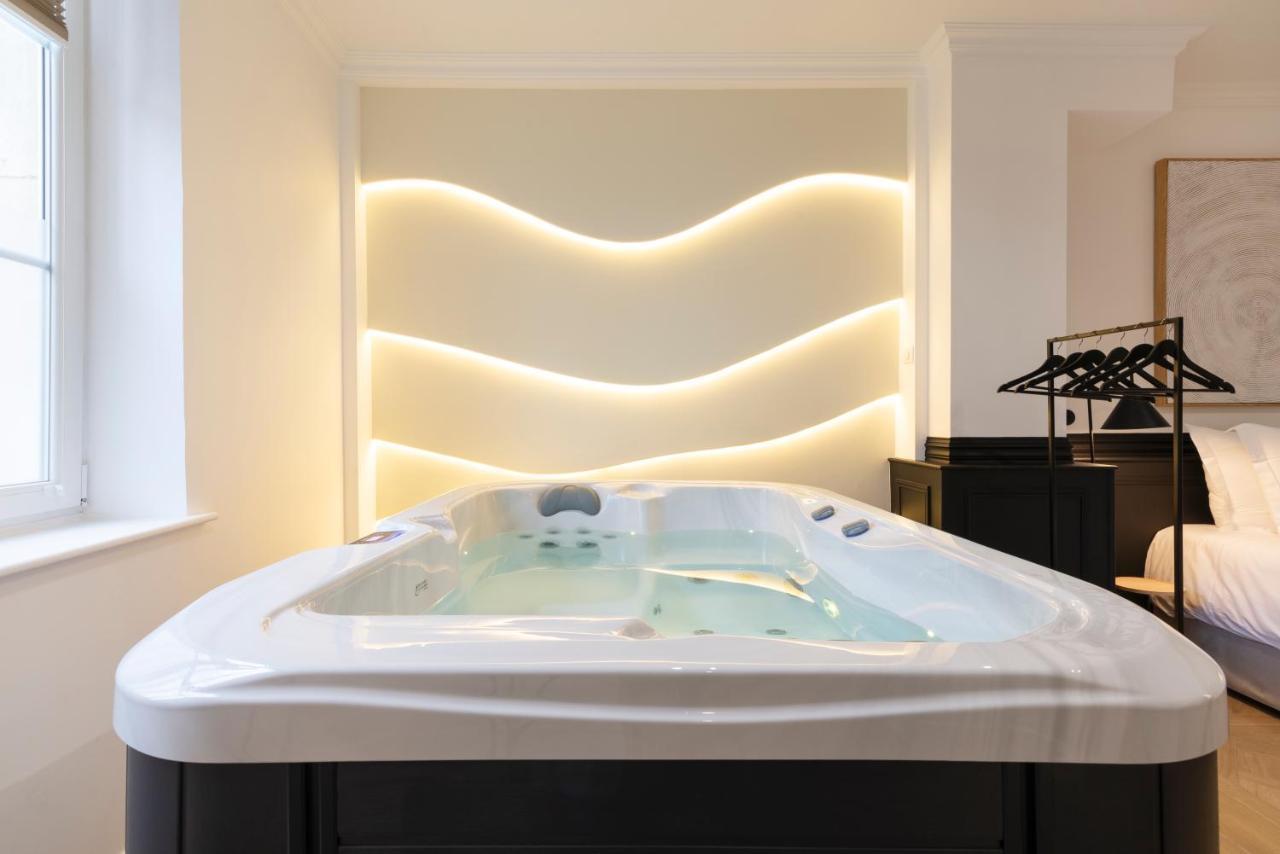 Le Reve De Stanislas - Jacuzzi Apartment Нанси Екстериор снимка