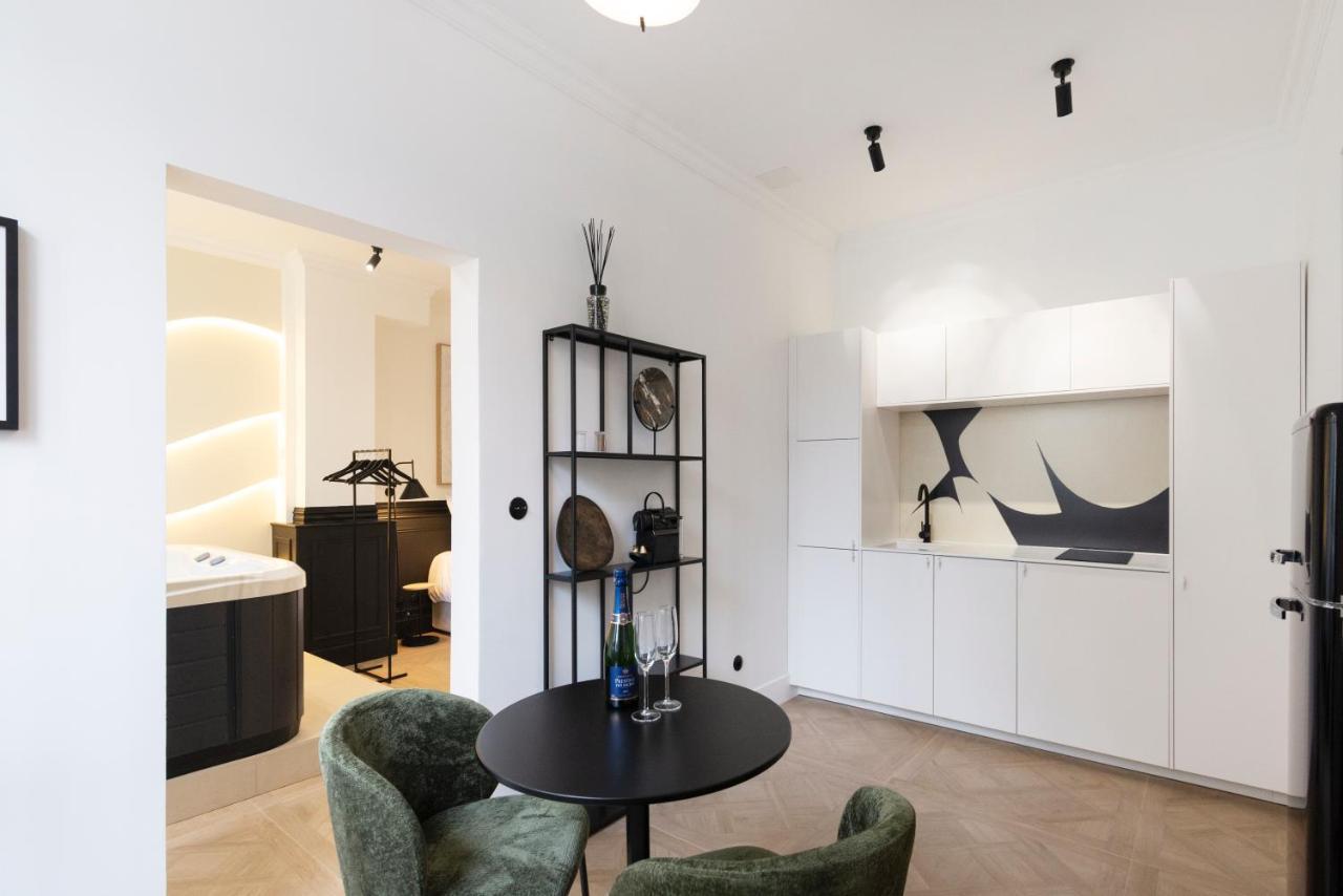 Le Reve De Stanislas - Jacuzzi Apartment Нанси Екстериор снимка